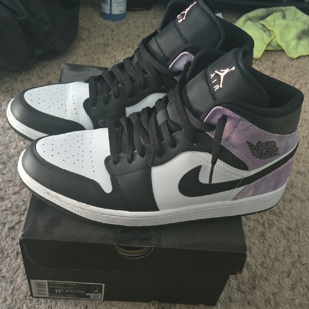 Nike Air Jordan Black and Lavender High-Tops